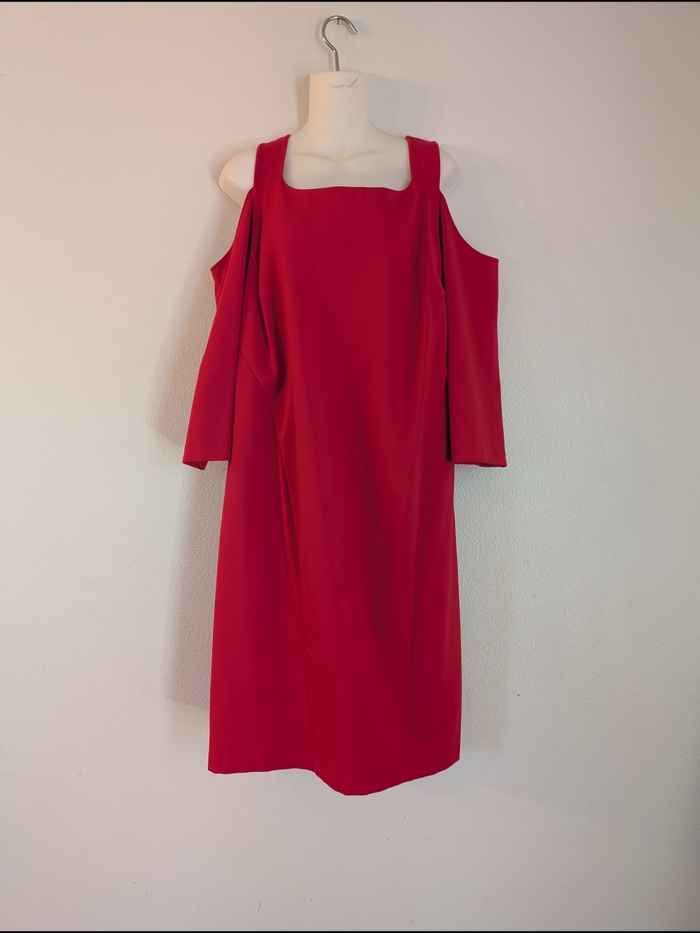 Red Cold-Shoulder Midi Dress - Elegant Women's Dress